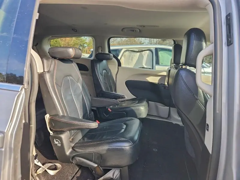 2017 CHRYSLER PACIFICA TOURING L  