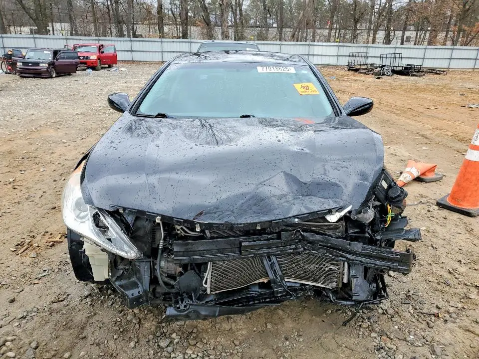 2011 HYUNDAI SONATA GLS  