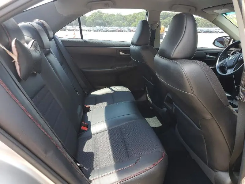 2017 TOYOTA CAMRY SE  