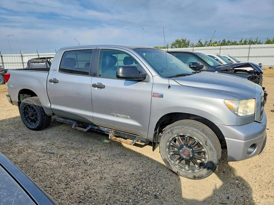 2011 TOYOTA TUNDRA CREWMAX SR5  