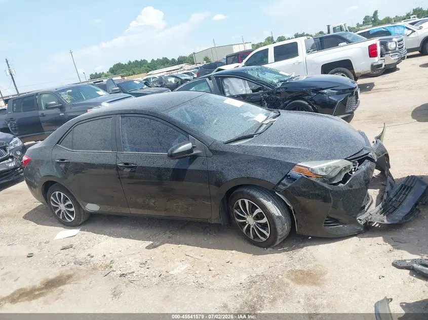 2017 TOYOTA COROLLA LE