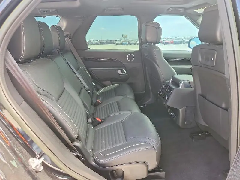 2023 LAND ROVER DISCOVERY HSE R-DYNAMIC  