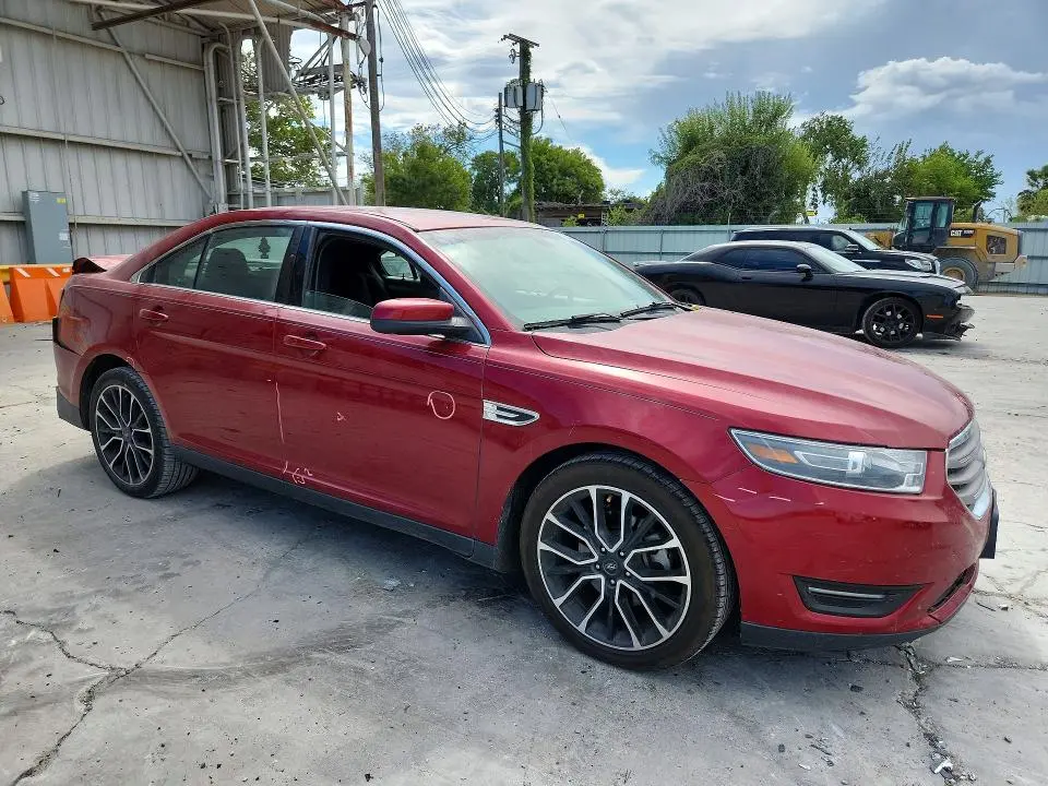 2017 FORD TAURUS SEL  