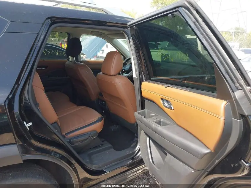 2024 NISSAN PATHFINDER PLATINUM 4WD