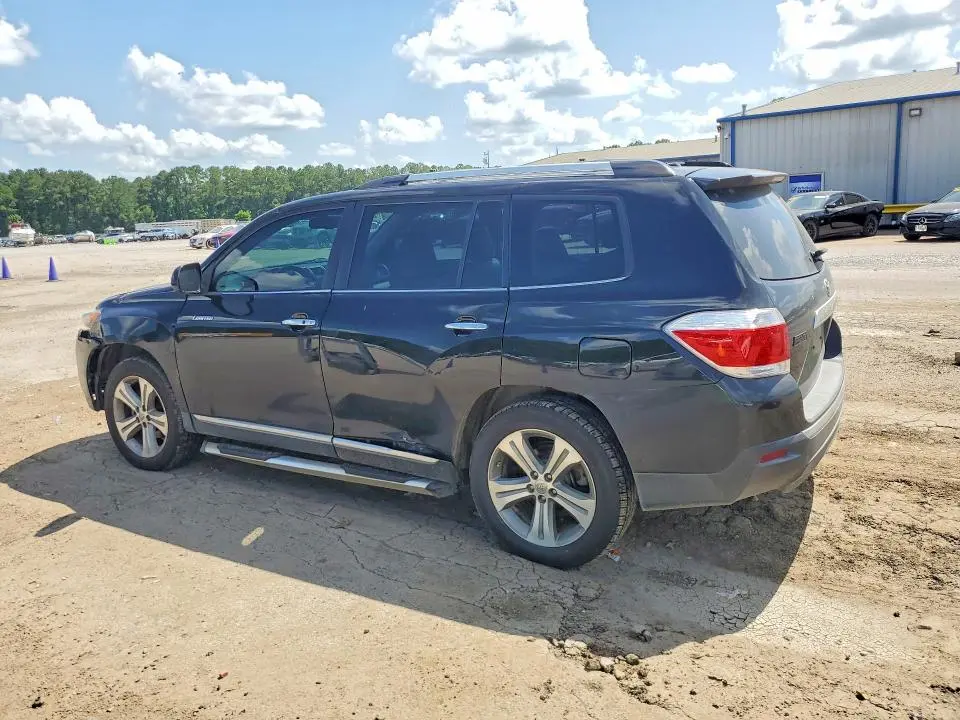 2013 TOYOTA HIGHLANDER LIMITED  
