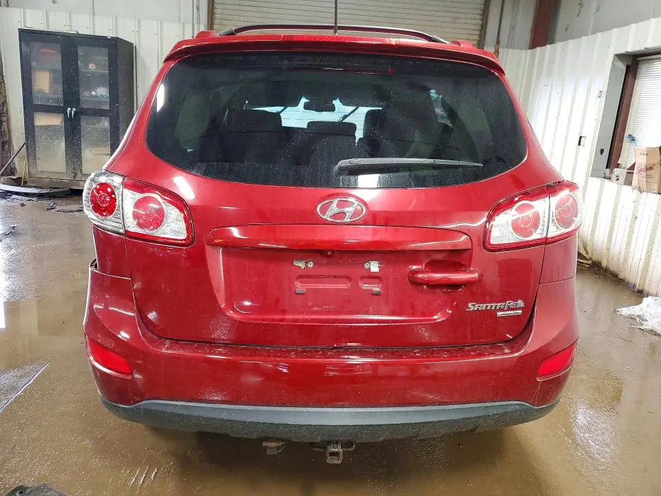 2011 HYUNDAI SANTA FE SE  