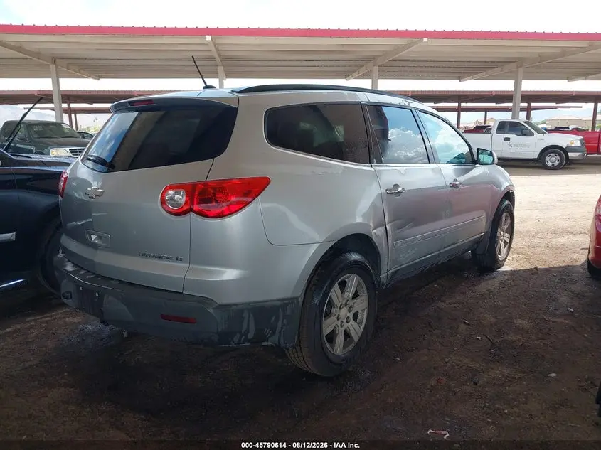 2011 CHEVROLET TRAVERSE LT W/1LT