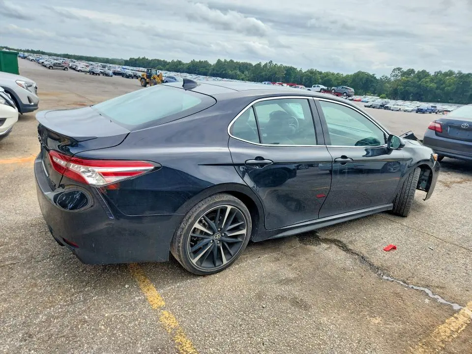 2020 TOYOTA CAMRY XSE  