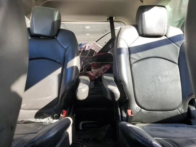 2010 CHEVROLET TRAVERSE LT  