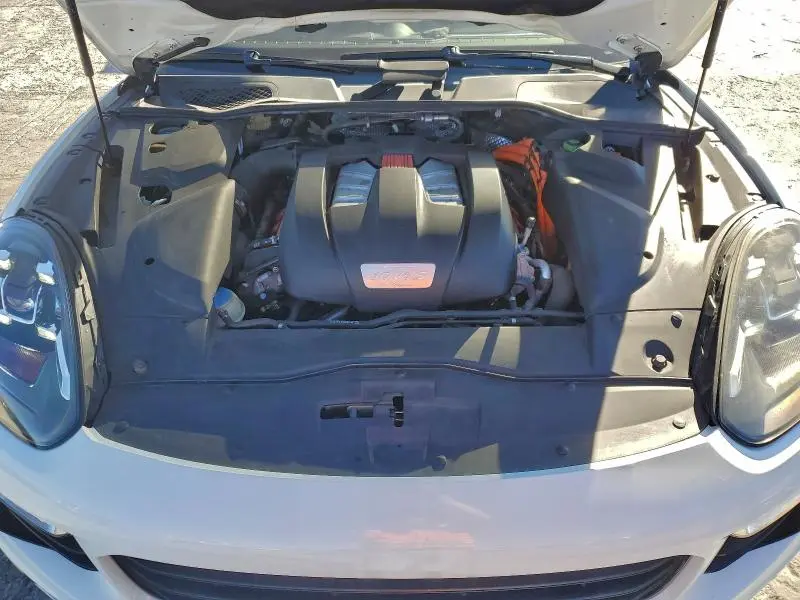 2017 PORSCHE CAYENNE SE HYBRID PLATINUM  