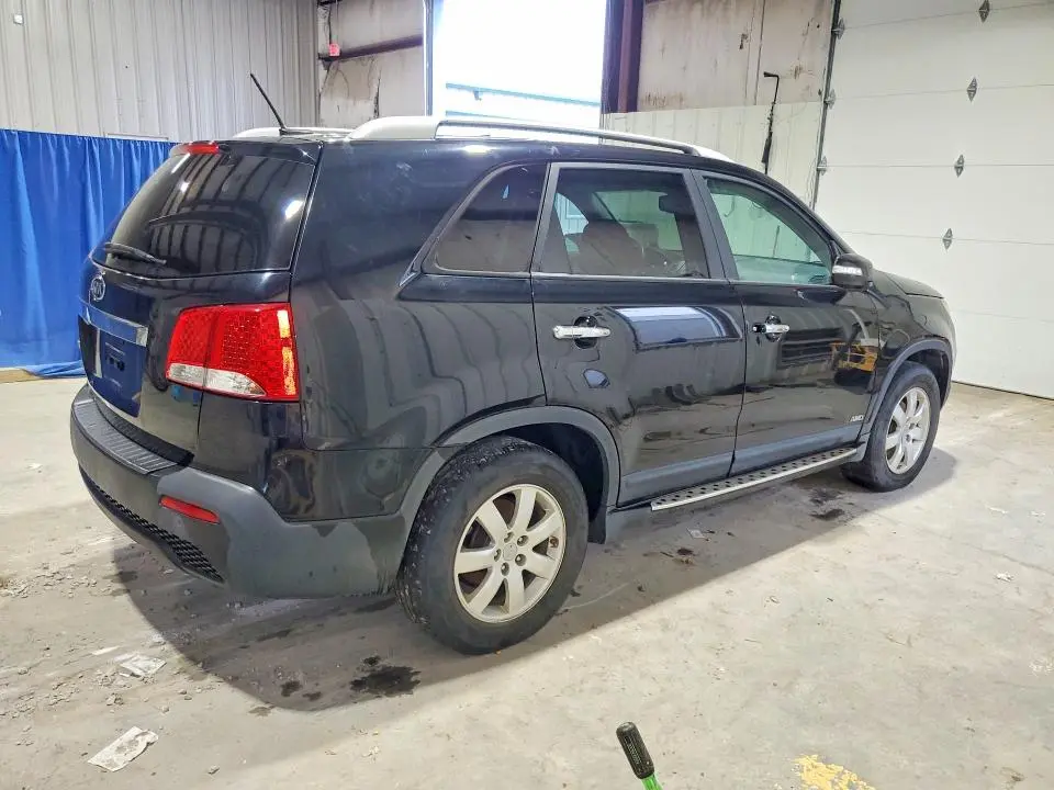 2012 KIA SORENTO LX  