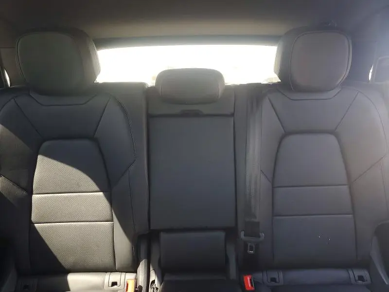 2024 PORSCHE CAYENNE S  
