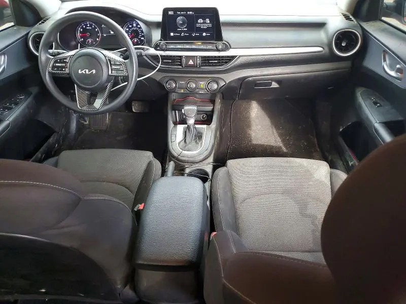 2022 KIA FORTE LXS  