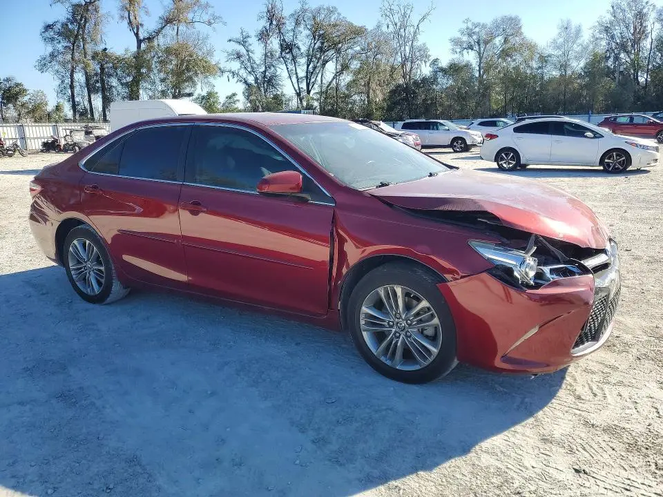2017 TOYOTA CAMRY SE  