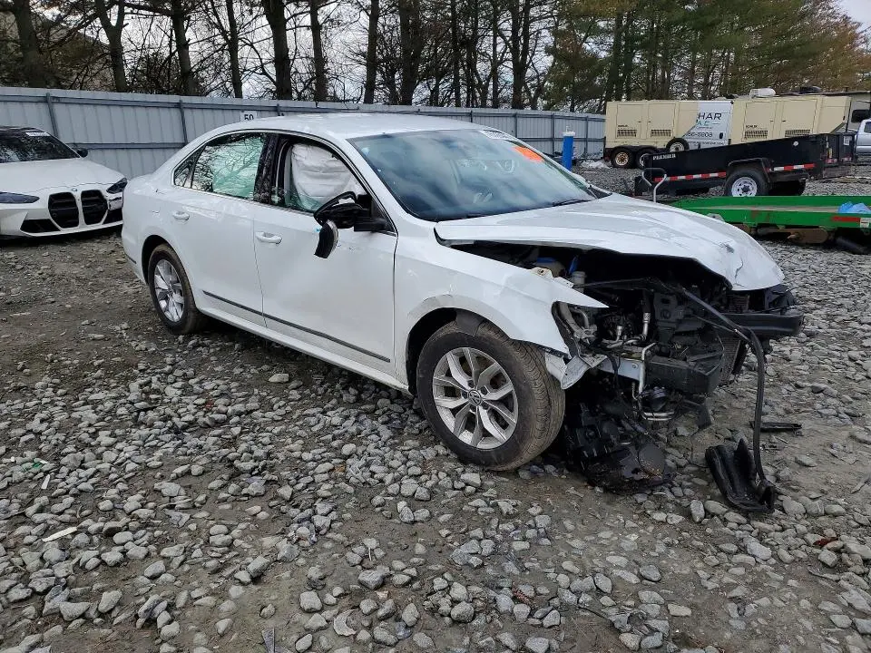 2017 VOLKSWAGEN PASSAT S  
