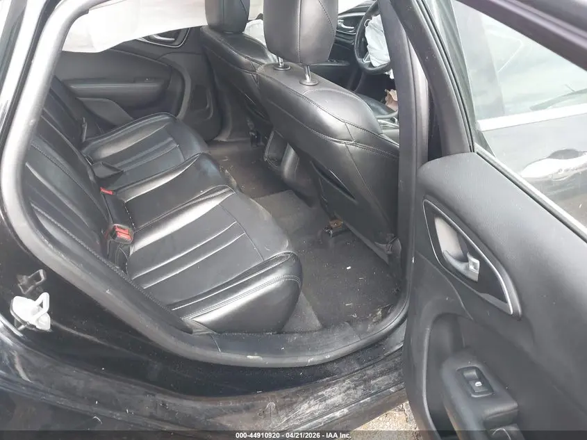 2017 CHRYSLER 200 LIMITED PLATINUM