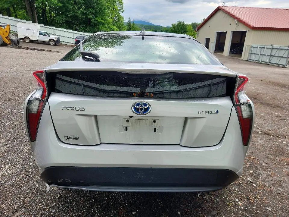 2016 TOYOTA PRIUS TWO  