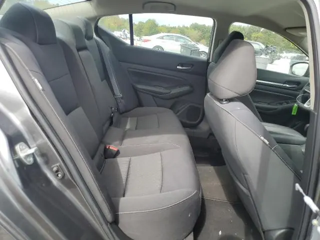 2022 NISSAN ALTIMA SV  