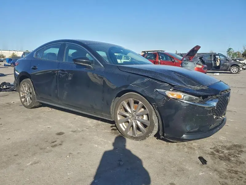 2023 MAZDA 3 PREFERRED  