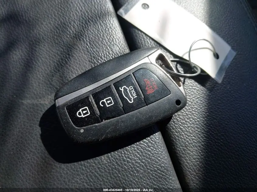 2015 HYUNDAI GENESIS 3.8