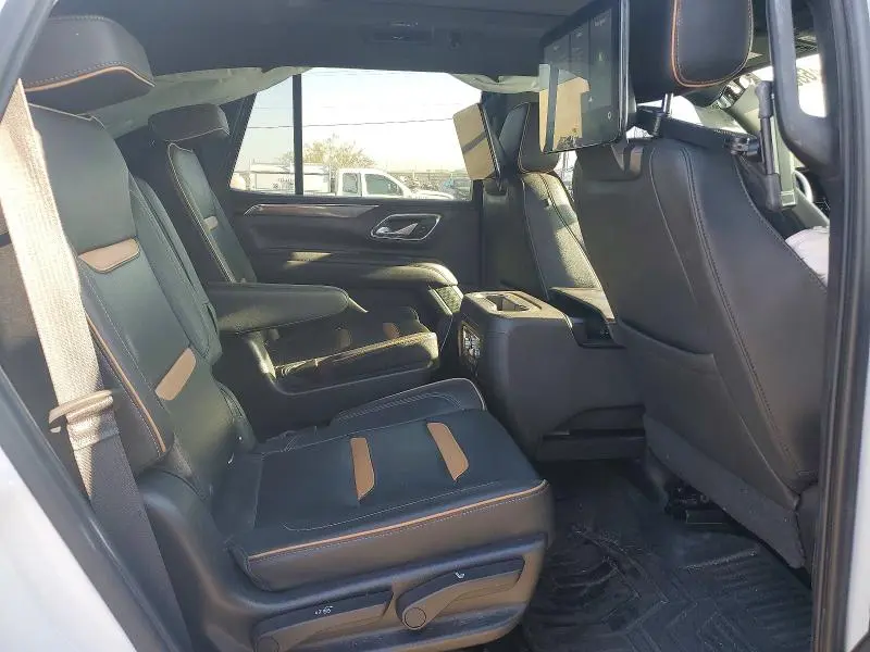 2021 GMC YUKON AT4  