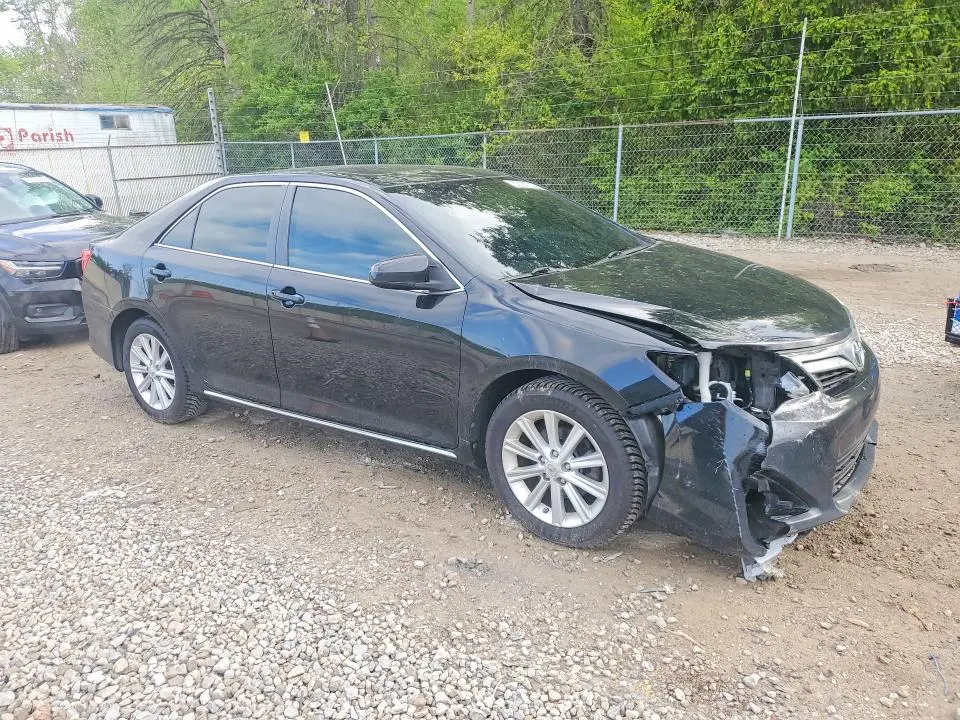 2014 TOYOTA CAMRY XLE  