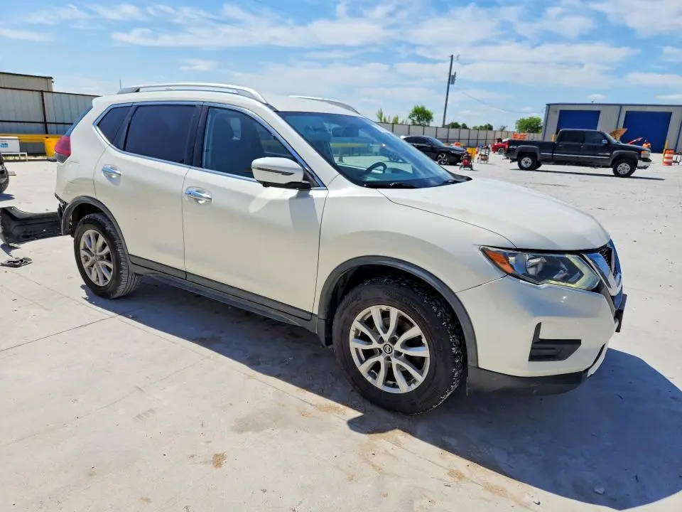2018 NISSAN ROGUE SV  