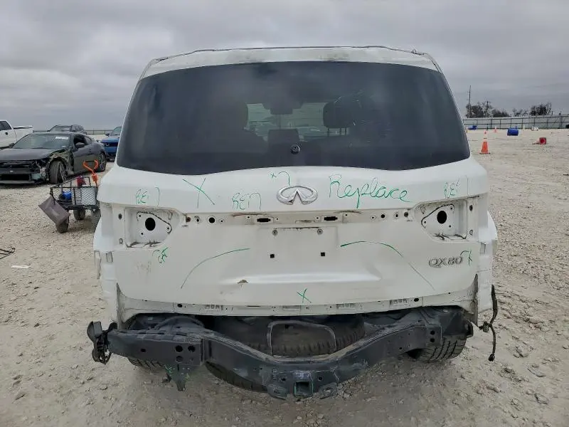 2022 INFINITI QX80 LUXE  