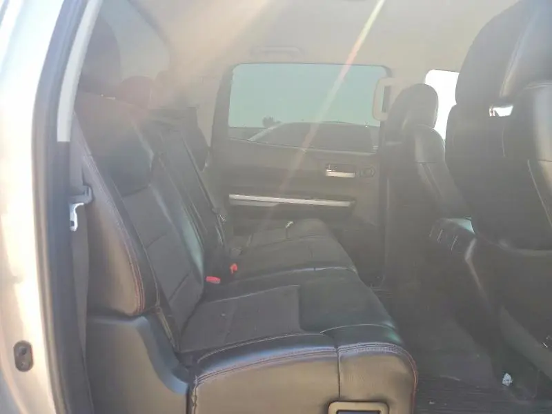 2017 TOYOTA TUNDRA SR5  