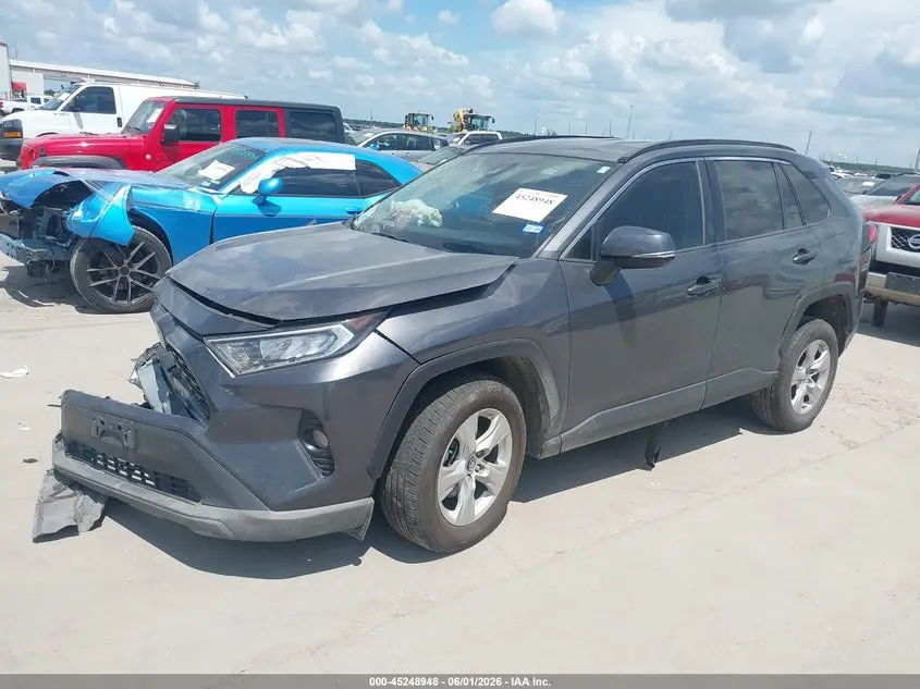 2020 TOYOTA RAV4 XLE