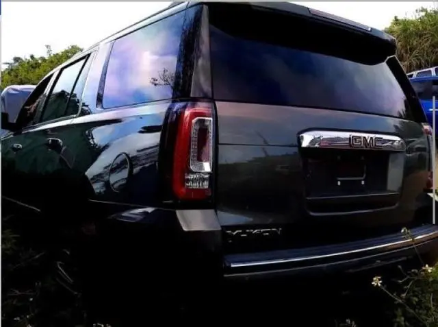 2018 GMC YUKON DENALI  