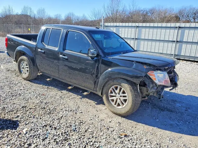 2015 NISSAN FRONTIER S  