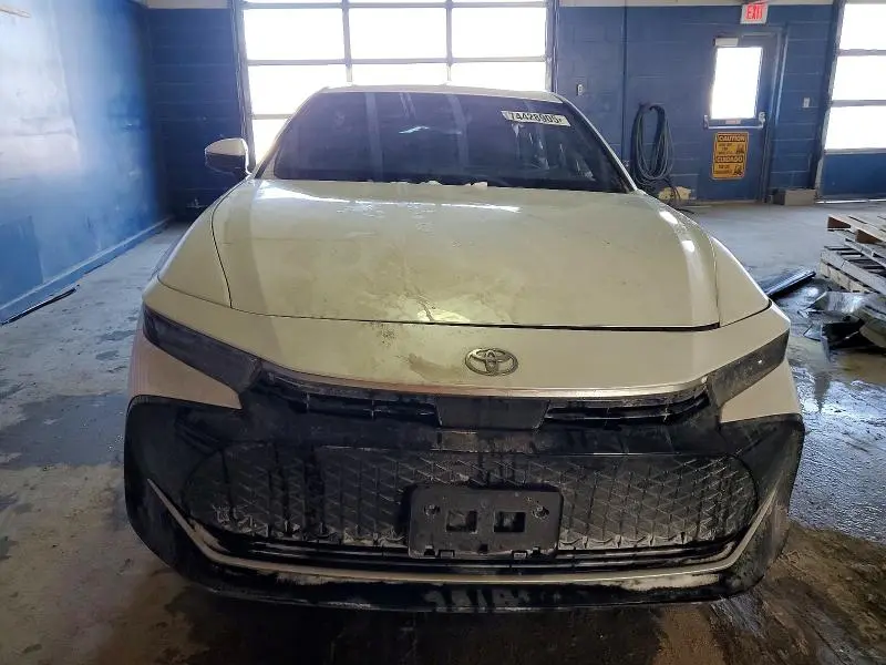 2023 TOYOTA CROWN XLE  