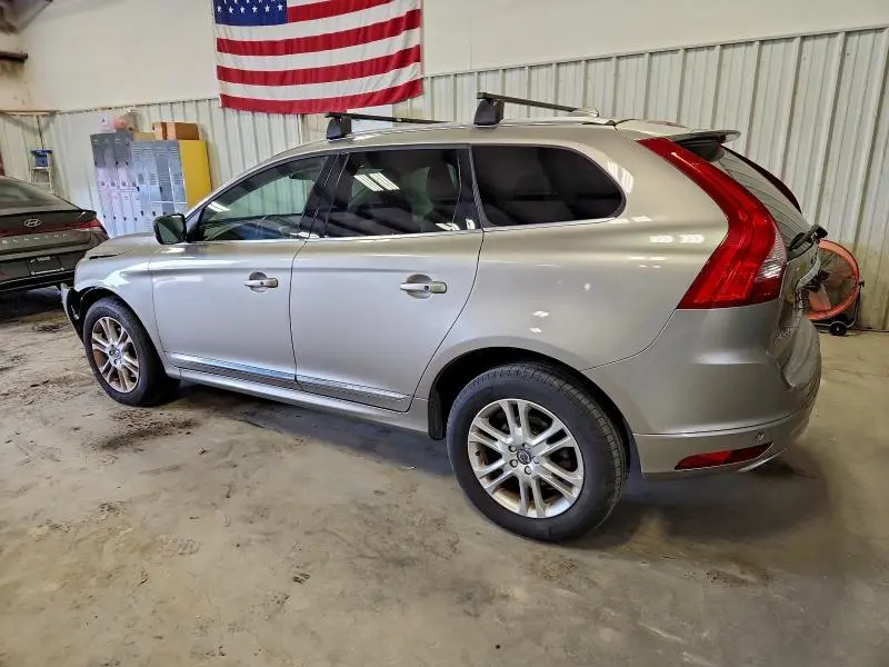 2015 VOLVO XC60 T5 PLATINUM  