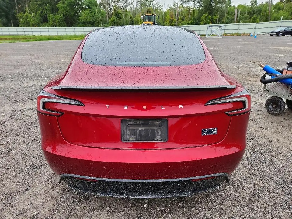 2024 TESLA MODEL 3   