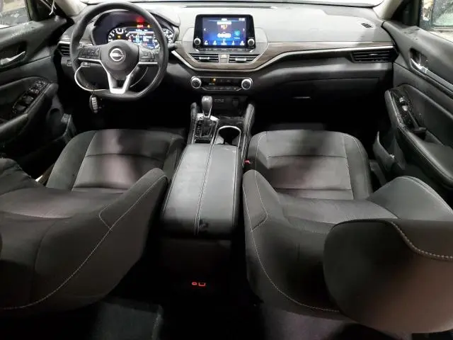 2023 NISSAN ALTIMA SV  