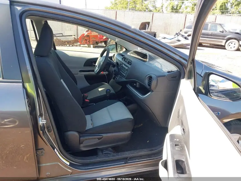 2014 TOYOTA PRIUS C TWO