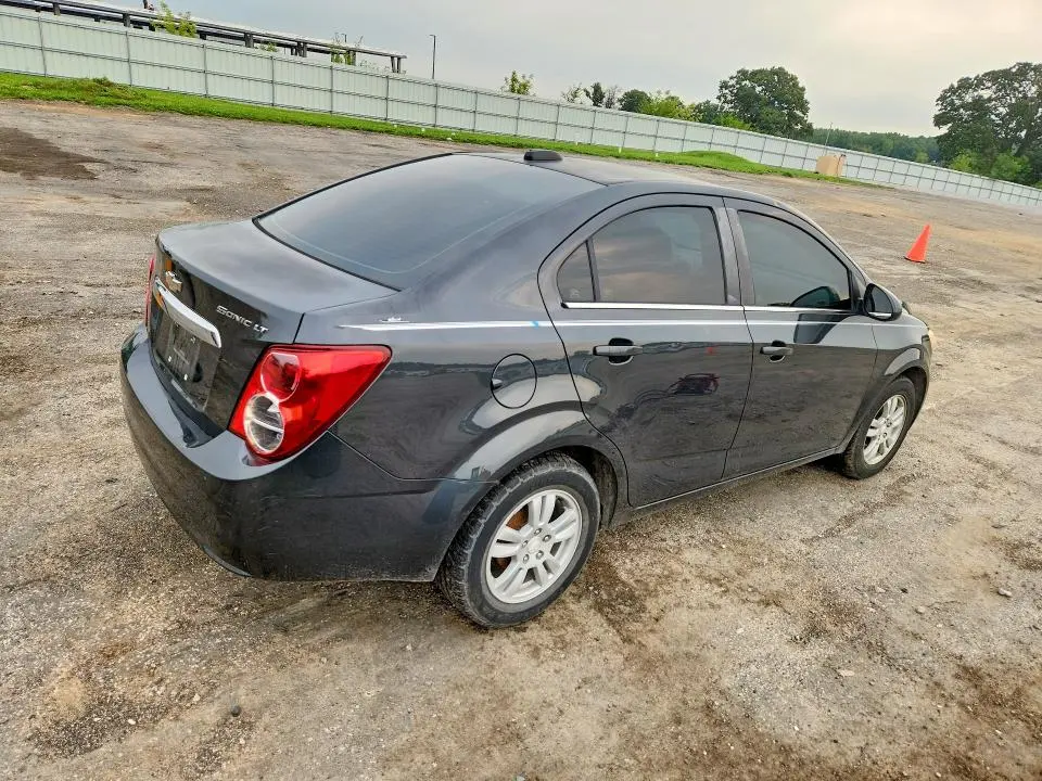 2015 CHEVROLET SONIC LT  