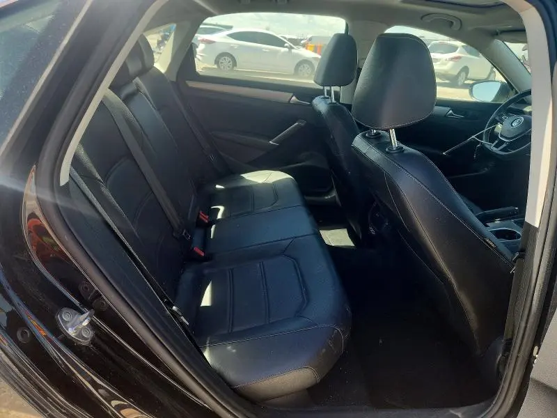 2021 VOLKSWAGEN PASSAT SE  