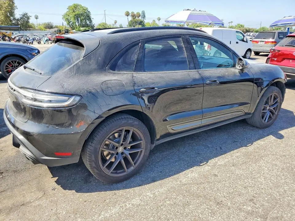2023 PORSCHE MACAN BASE  