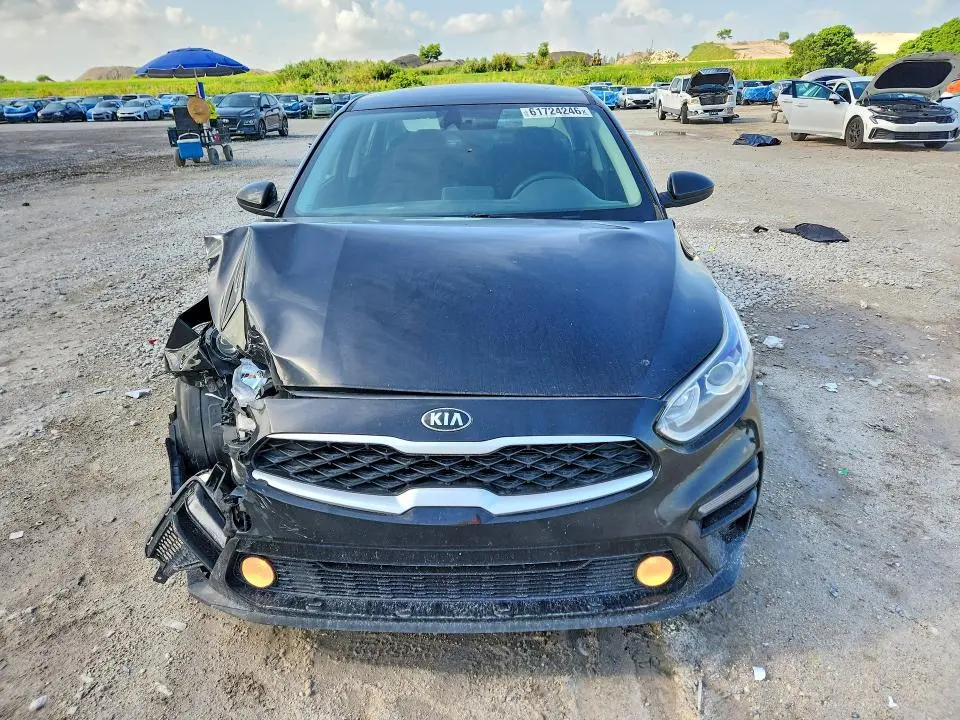 2021 KIA FORTE LXS  