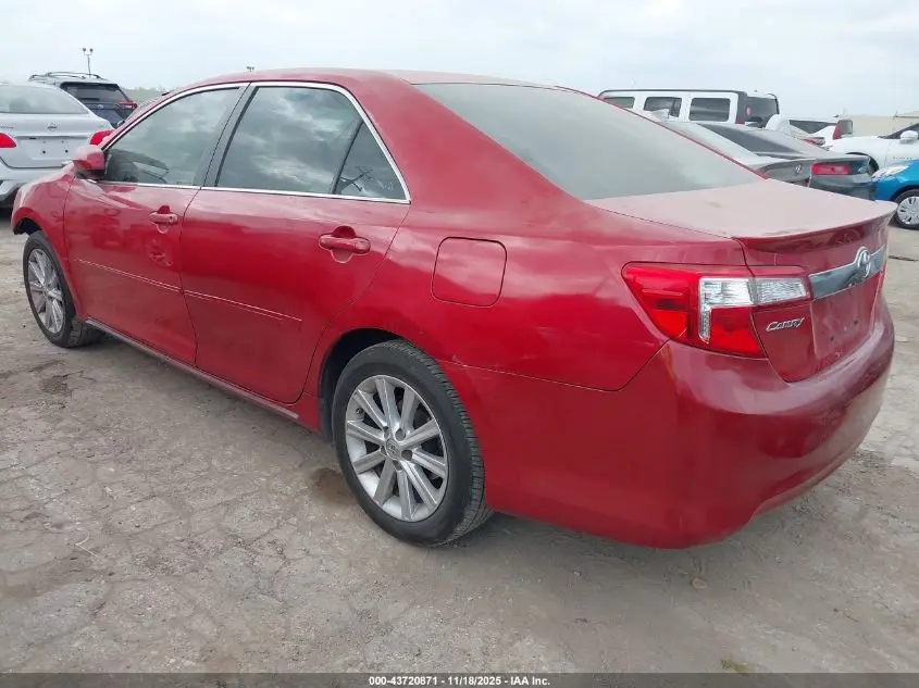 2014 TOYOTA CAMRY XLE