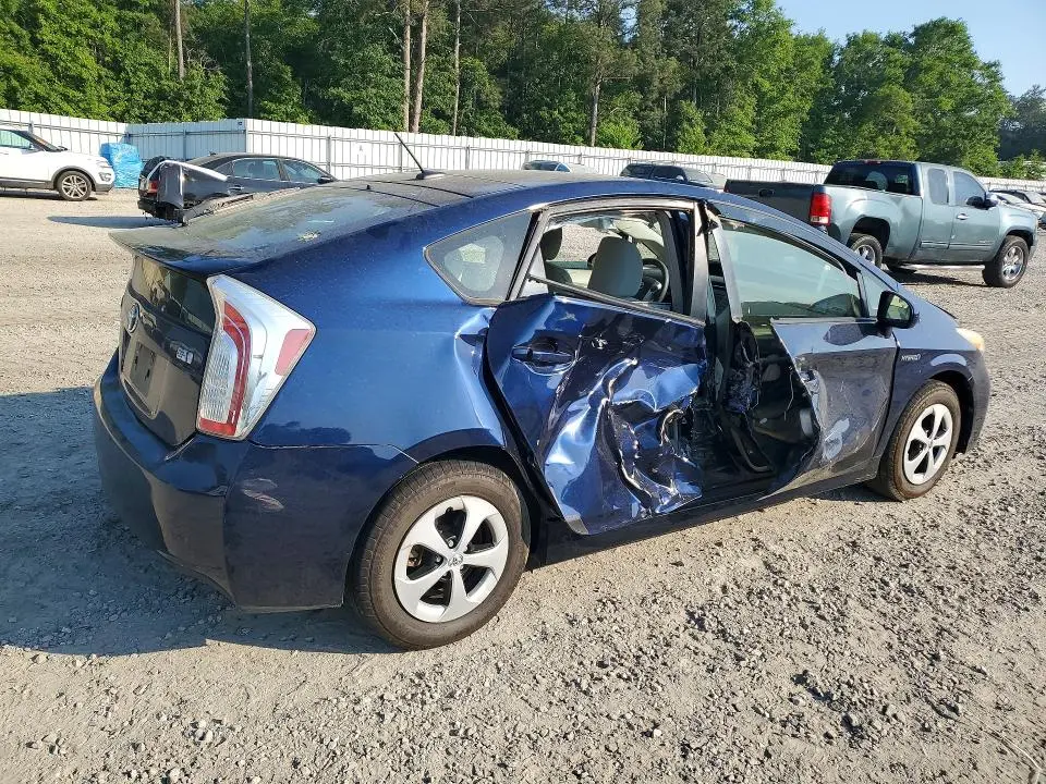 2013 TOYOTA PRIUS THREE  
