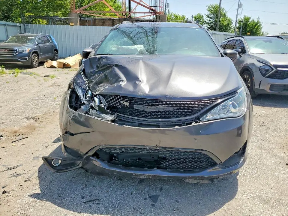 2018 CHRYSLER PACIFICA TOURING L PLUS  