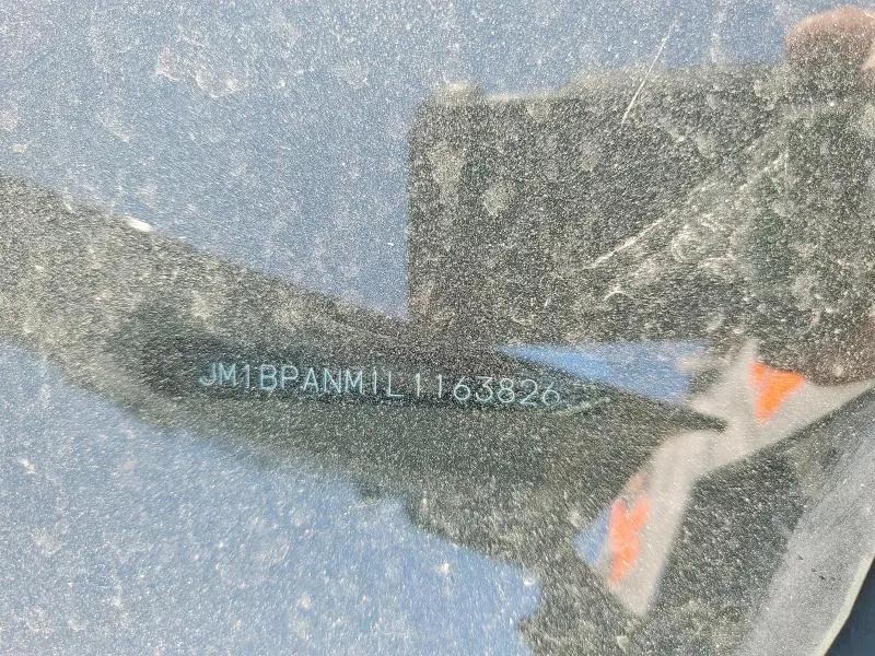 2020 MAZDA 3 PREMIUM  