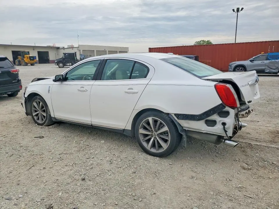 2010 LINCOLN MKS   