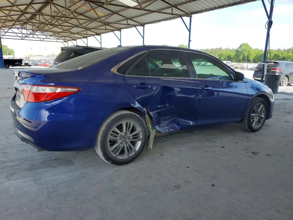 2016 TOYOTA CAMRY SE  