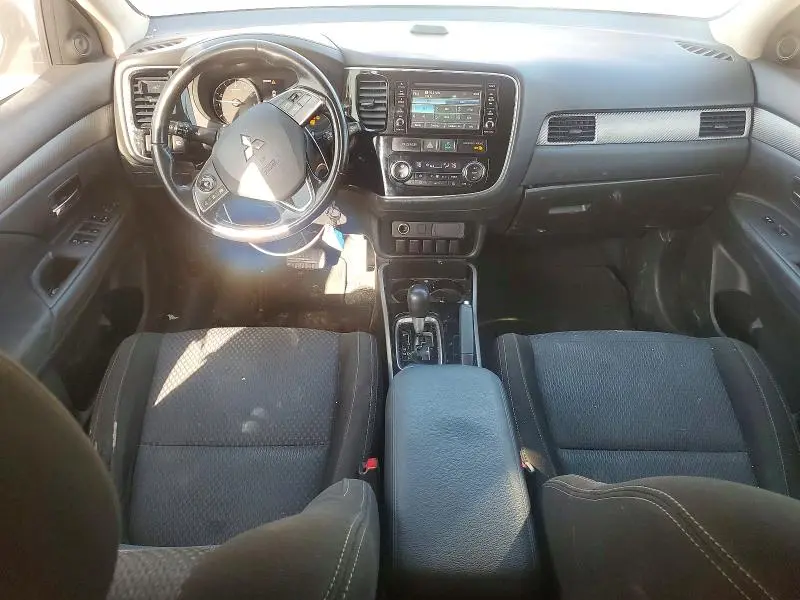 2017 MITSUBISHI OUTLANDER ES  