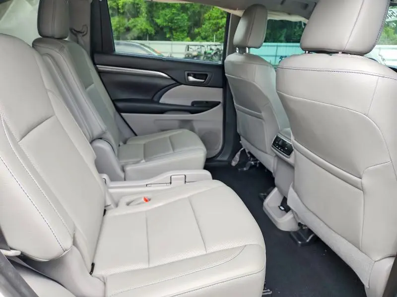 2018 TOYOTA HIGHLANDER LIMITED  