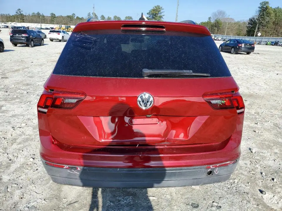 2018 VOLKSWAGEN TIGUAN SE  